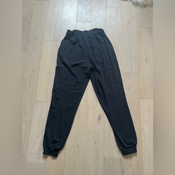 Lululemon Stretch High Rise Jogger - Picture 4 of 9